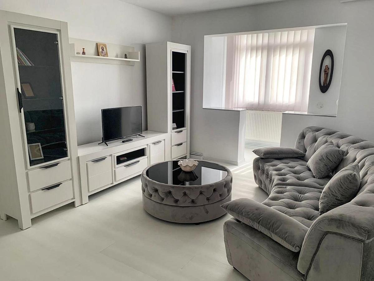 크라이오바 White & Elegant Luxury Apartament 아파트 외부 사진