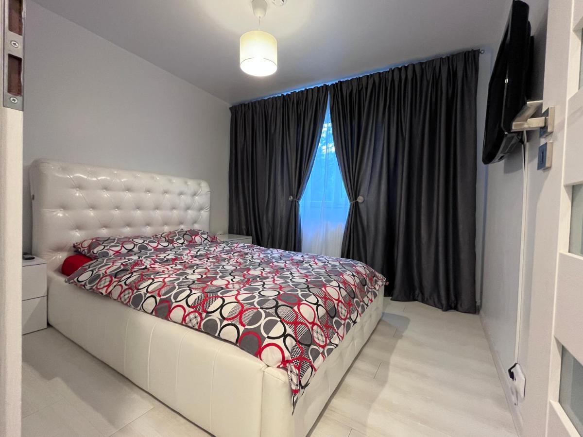 크라이오바 White & Elegant Luxury Apartament 아파트 외부 사진